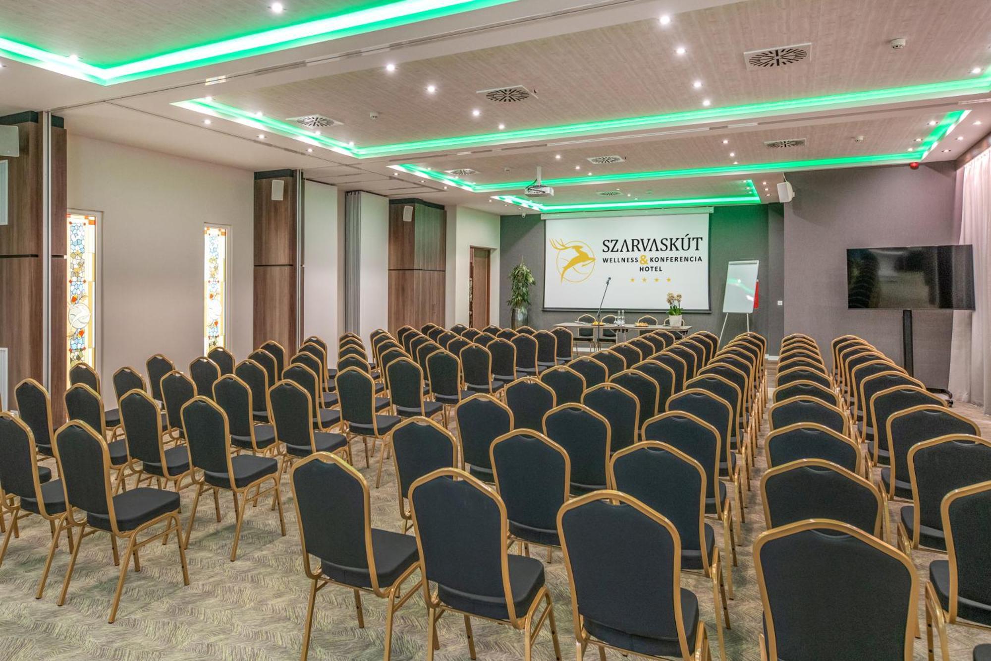 Szarvaskut Hotel Zirc Dış mekan fotoğraf