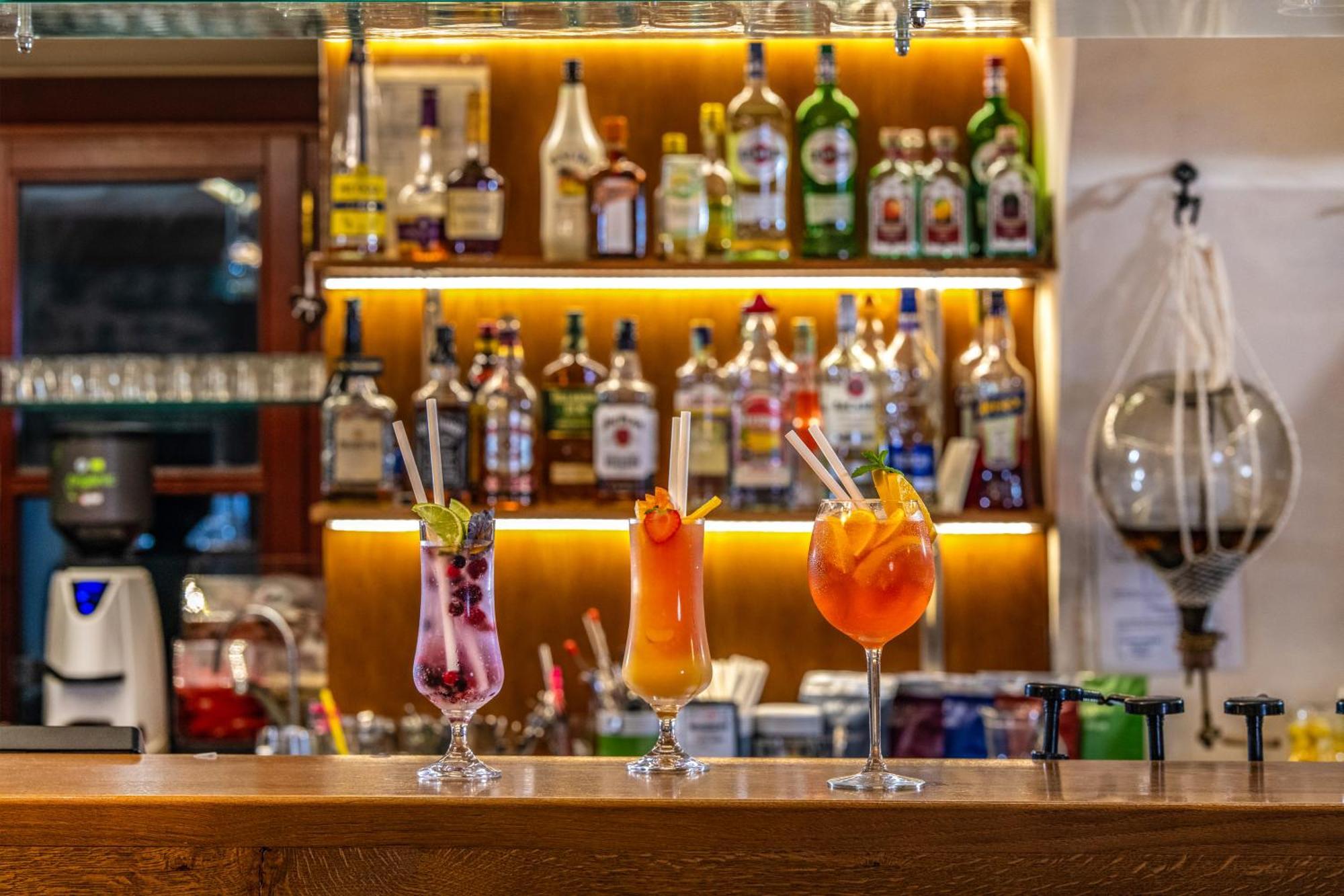Szarvaskut Hotel Zirc Dış mekan fotoğraf