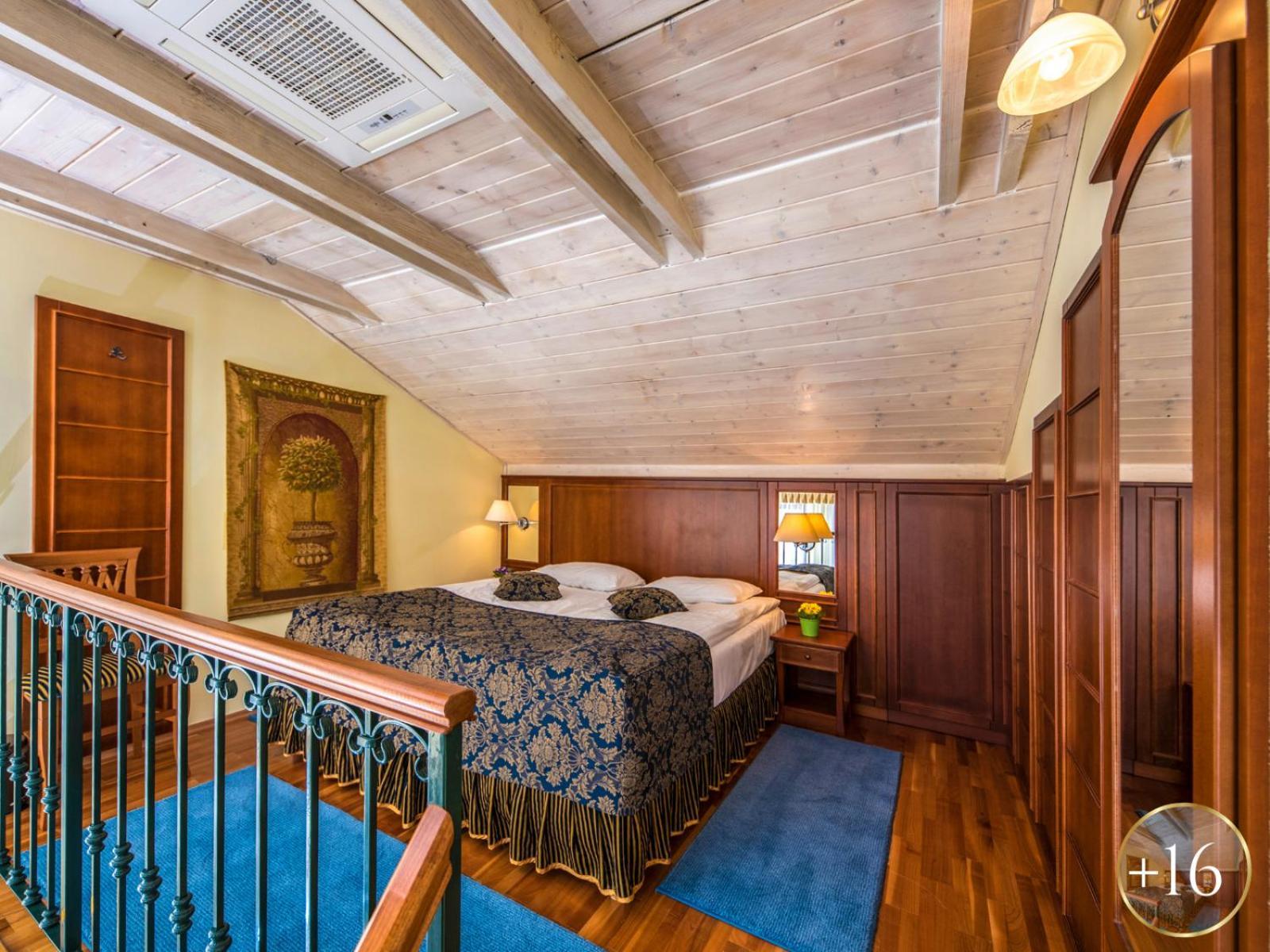 Szarvaskut Hotel Zirc Dış mekan fotoğraf