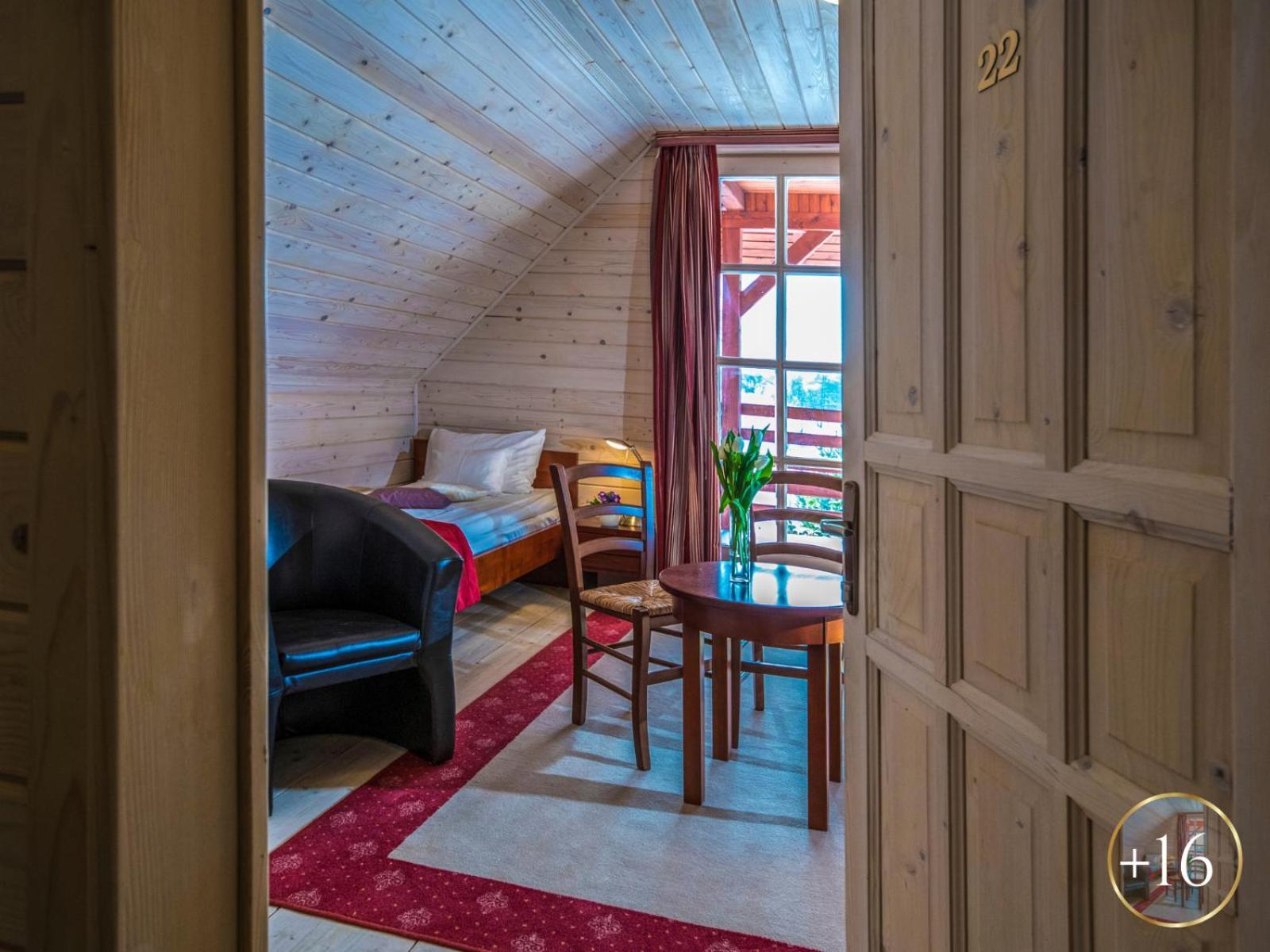 Szarvaskut Hotel Zirc Dış mekan fotoğraf