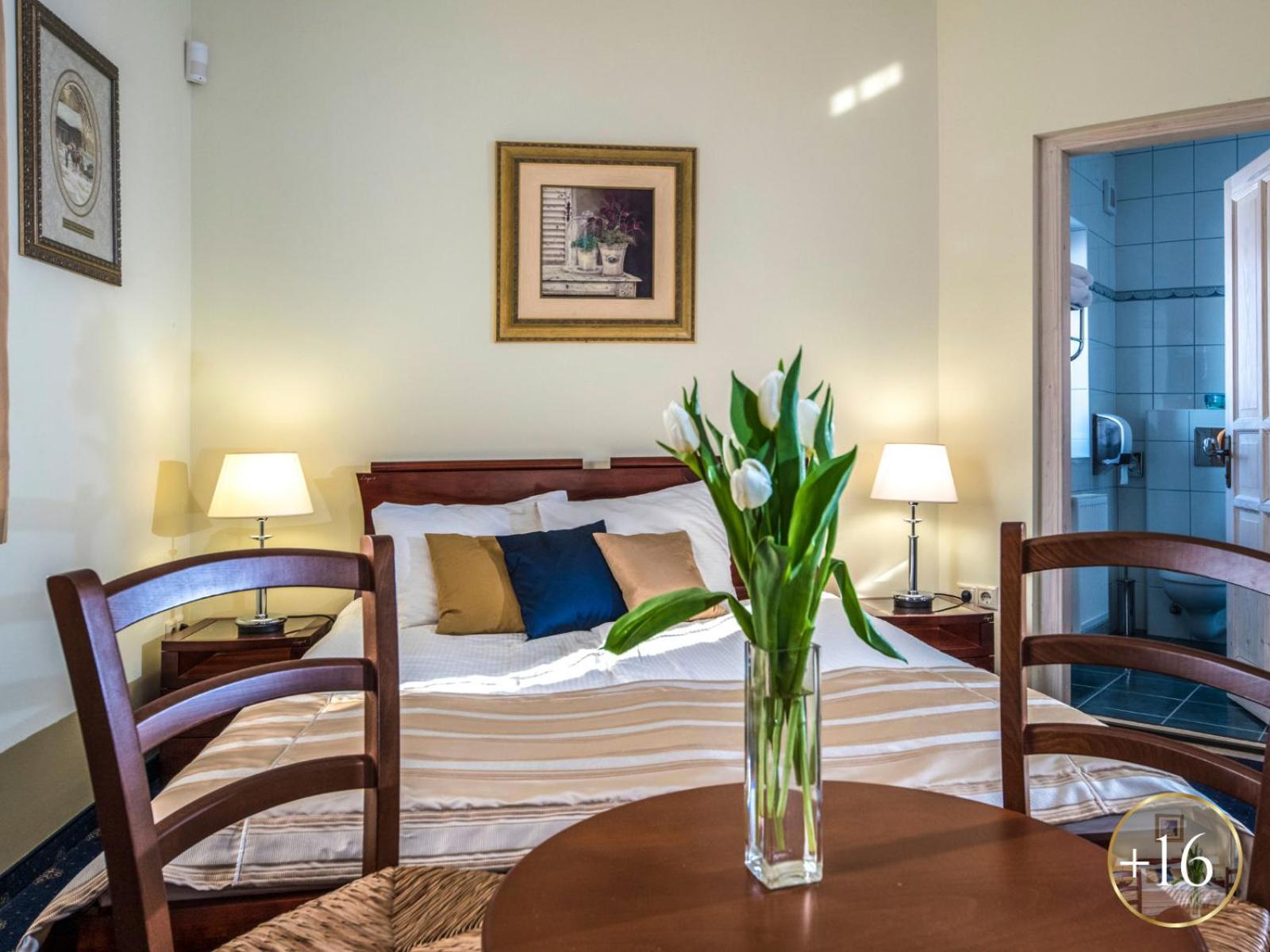 Szarvaskut Hotel Zirc Dış mekan fotoğraf