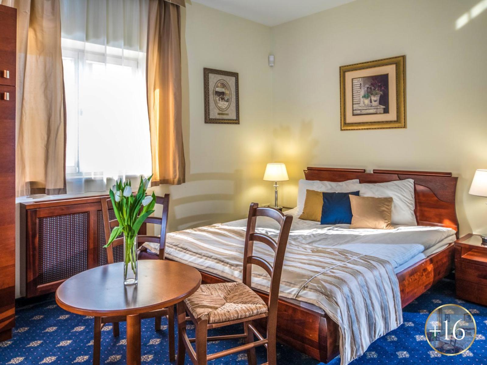 Szarvaskut Hotel Zirc Dış mekan fotoğraf